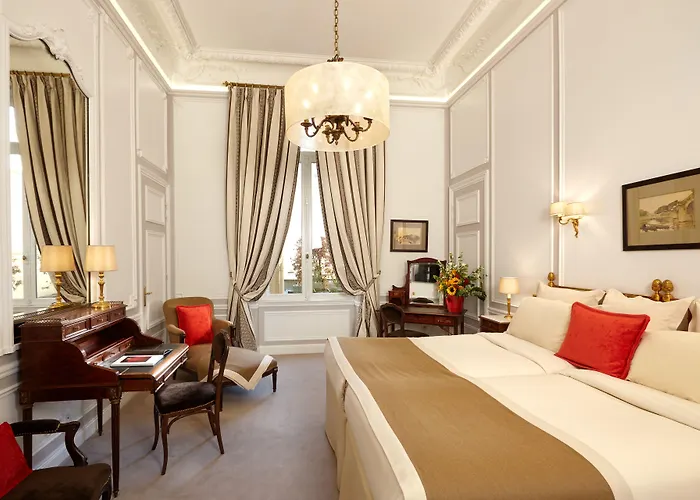 Regina Louvre Parijs