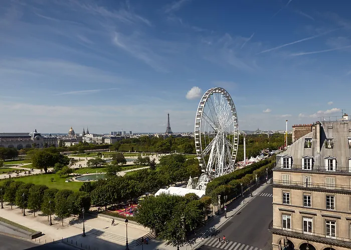 Regina Louvre מלון 5*