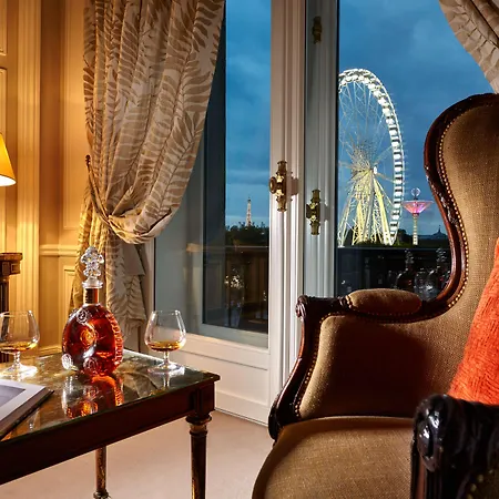 Regina Louvre מלון 5*