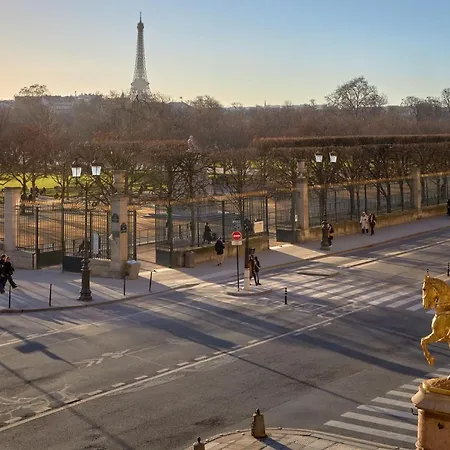 Hotel Regina Louvre Paris