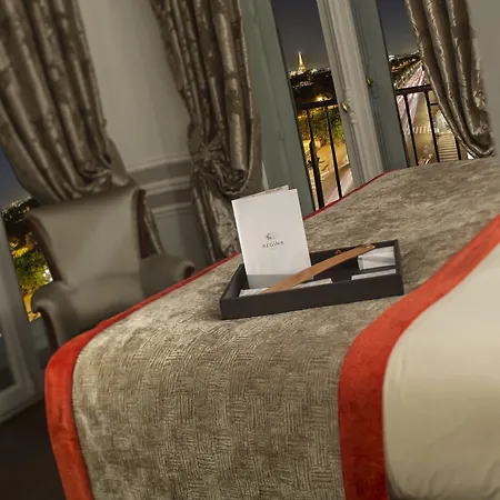 Regina Louvre Szálloda 5*