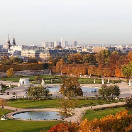 Szálloda Regina Louvre 5*