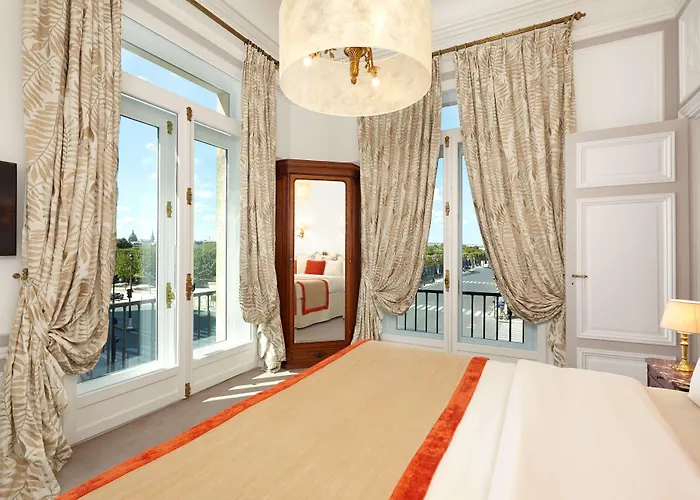 Regina Louvre Отель