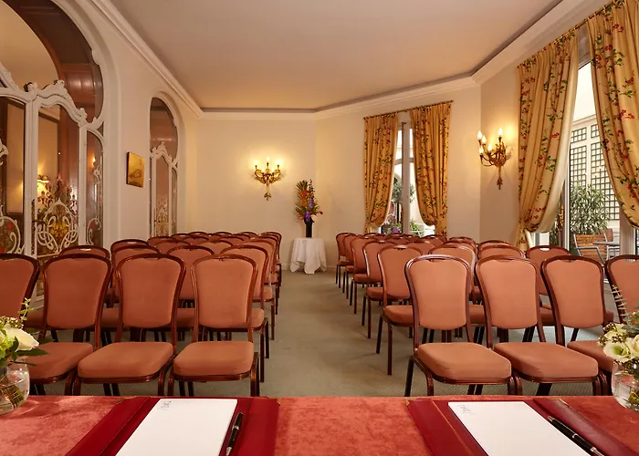 Regina Louvre Отель