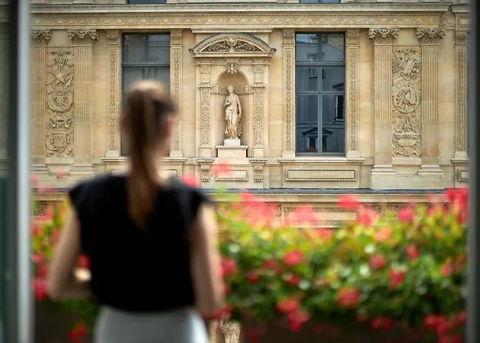 Отель Regina Louvre Париж