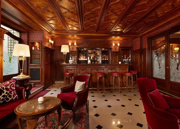 Regina Louvre Париж