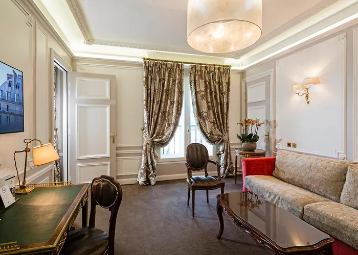 Отель Regina Louvre 5*