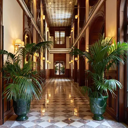 Regina Louvre Hotel Paris