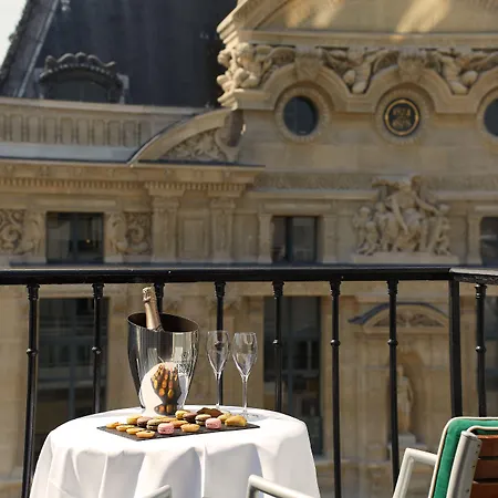 Regina Louvre Hotel 5*