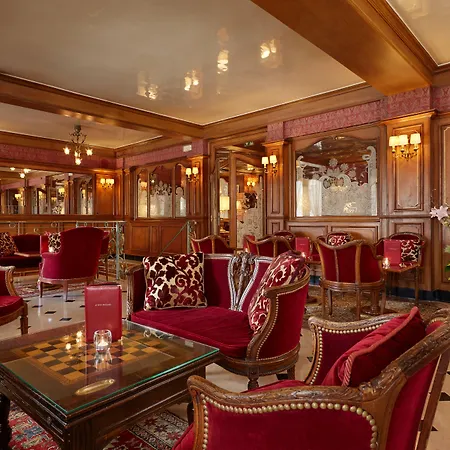 Regina Louvre Hotel 5*