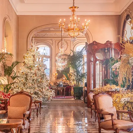 Regina Louvre Hotel 5*