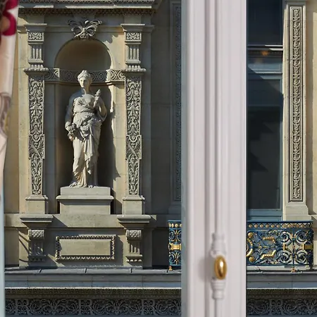 Отель Regina Louvre Париж