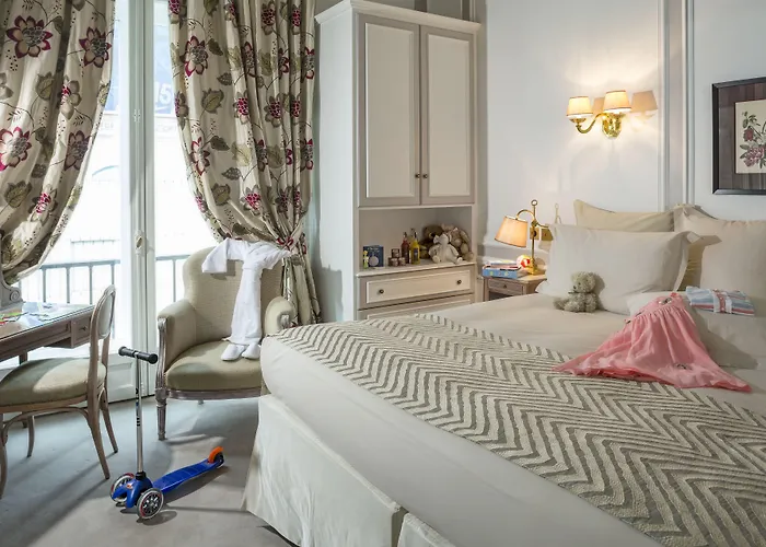 Regina Louvre Hotel